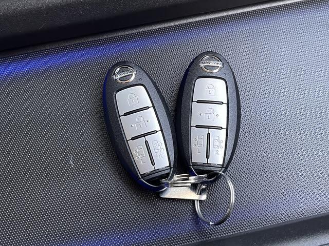 セレナ e-パワー ハイウェイスターV eパワーハイウェイスターV_ワンオーナー車_10インチSDナビ_フルセグTV_アラウンドビューモニターフリップダウンモニター_ハンズフリー左右オートスライドドア_(26枚目)