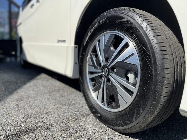 セレナ e-パワー ハイウェイスターV eパワーハイウェイスターV_ワンオーナー車_10インチSDナビ_フルセグTV_アラウンドビューモニターフリップダウンモニター_ハンズフリー左右オートスライドドア_(27枚目)