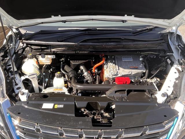 セレナ e-パワー ハイウェイスターV eパワーハイウェイスターV_ワンオーナー車_10インチSDナビ_フルセグTV_アラウンドビューモニターフリップダウンモニター_ハンズフリー左右オートスライドドア_(28枚目)