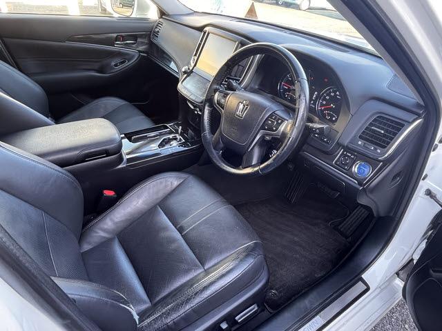 クラウンハイブリッド アスリートＧ　アスリートＧ＿黒革シート＿メーカーＨＤＤナビ＿フルセグＴＶ＿バックモニター＿ビルトインＥＴＣ＿アダプティブクルーズコントロール＿ＬＥＤヘッドライト＿エアシート＿シートヒーター（7枚目）