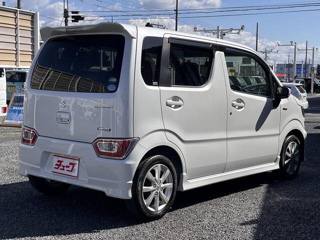 ワゴンR ハイブリッドFZ ハイブリッドFZ・禁煙車・キーフリーシステム・プッシュスタート・LEDヘッドライト・オートライト・アイドリングステップ・運転席シートヒーター・ウインカードアミラー・純正CDデッキ・ベンチシート(5枚目)