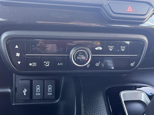 N-BOXカスタム G・Lホンダセンシング カスタム G・Lホンダセンシング_禁煙車・純正メモリーナビ・フルセグTV・バックモニター・アダプティブクルーズコントロール・ビルトインETC・パワースライドドア・シートヒーター・キーフリー(17枚目)