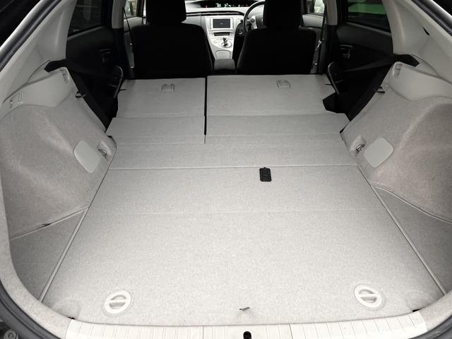 プリウス Ｓ　バックモニター・ビルトインＥＴＣ・ＨＩＤヘッドライト・純正ＳＤナビ・ＣＤ・ラジオ・Ｂｌｕｅｔｏｏｔｈ・ワンセグＴＶ・オートエアコン・キーフリーシステム・プッシュスタート・電動格納ミラー（16枚目）