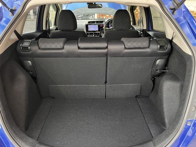 フィット １３Ｇ・Ｌパッケージ　ワンオーナー・８インチメモリーナビ・フルセグＴＶ・Ｂｌｕｅｔｏｏｔｈ・バックカメラ・ステアリングリモコン・ＥＴＣ・キーフリー・オートエアコン・アイドリングストップ（40枚目）