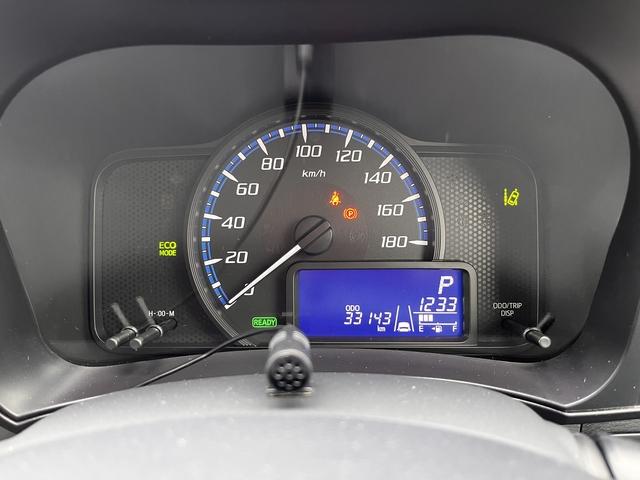 プロボックス ハイブリッドGX 禁煙車・フロントパワーウィンドウ・電動格納ミラー・ETC・オートライト・オートハイビーム・オートエアコン・社外CDデッキ・ラジオ・トヨタセーフティーセンス・キーレスエントリー(3枚目)