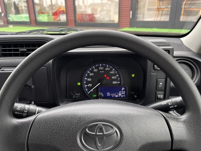 プロボックス ハイブリッドGX 禁煙車・フロントパワーウィンドウ・電動格納ミラー・ETC・オートライト・オートハイビーム・オートエアコン・社外CDデッキ・ラジオ・トヨタセーフティーセンス・キーレスエントリー(20枚目)