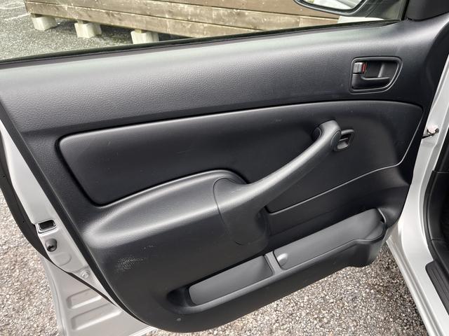 プロボックス ハイブリッドGX 禁煙車・フロントパワーウィンドウ・電動格納ミラー・ETC・オートライト・オートハイビーム・オートエアコン・社外CDデッキ・ラジオ・トヨタセーフティーセンス・キーレスエントリー(28枚目)