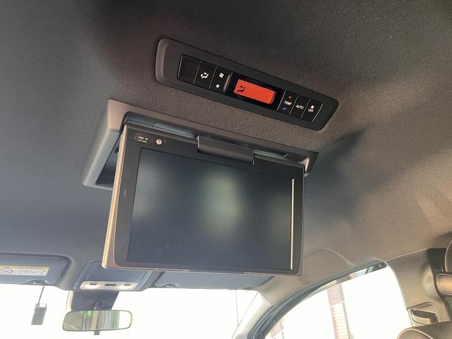 ヴォクシー ZS 煌III ZSキラメキ3_9インチSDナビ_フルセグTV_純正フリップダウンモニター_ETC2.0_セーフティーセンス_クルーズコントロール_両側パワースライドドア_LEDヘッドライト_オートライト_キーフリー(12枚目)