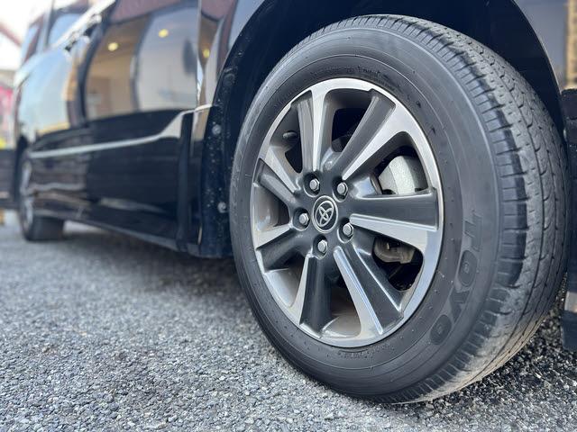 ヴォクシー ZS 煌III ZSキラメキ3_9インチSDナビ_フルセグTV_純正フリップダウンモニター_ETC2.0_セーフティーセンス_クルーズコントロール_両側パワースライドドア_LEDヘッドライト_オートライト_キーフリー(27枚目)