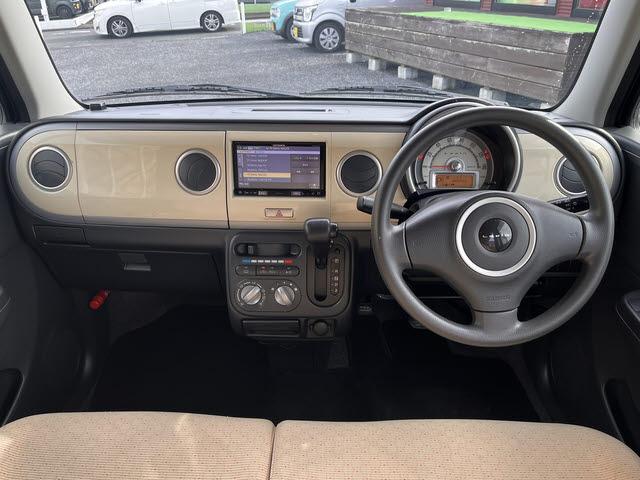 アルトラパン Ｇ　Ｇ＿カロッツェリアメモリーナビ＿ワンセグＴＶ＿バックモニター＿ＥＴＣ＿キーフリーシステム＿プッシュスタート＿４ＡＴ＿パワーステアリング＿パワーウインドウ＿ＡＢＳ＿エアバッグ＿ベージュ内装＿（3枚目）