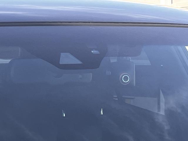 ハリアー プレミアム　スタイルモーヴ　プレミアムスタイルモーヴ＿モデリスタＦＳＲエアロ＿９インチ純正ＳＤナビ＿フルセグＴＶ＿バックモニター＿セーフティーセンス＿アダプティブクルーズコントロール＿ハーフレザーシート＿パワーシート（12枚目）