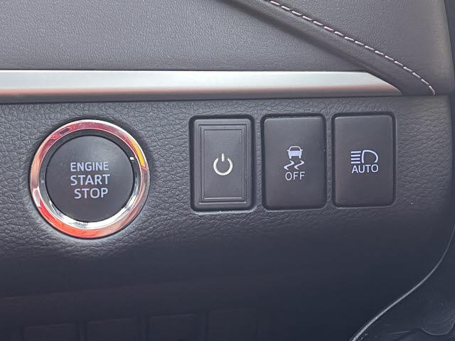 ハリアー プレミアム　スタイルモーヴ　プレミアムスタイルモーヴ＿モデリスタＦＳＲエアロ＿９インチ純正ＳＤナビ＿フルセグＴＶ＿バックモニター＿セーフティーセンス＿アダプティブクルーズコントロール＿ハーフレザーシート＿パワーシート（19枚目）