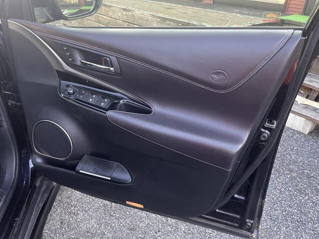 ハリアー プレミアム　スタイルモーヴ　プレミアムスタイルモーヴ＿モデリスタＦＳＲエアロ＿９インチ純正ＳＤナビ＿フルセグＴＶ＿バックモニター＿セーフティーセンス＿アダプティブクルーズコントロール＿ハーフレザーシート＿パワーシート（25枚目）