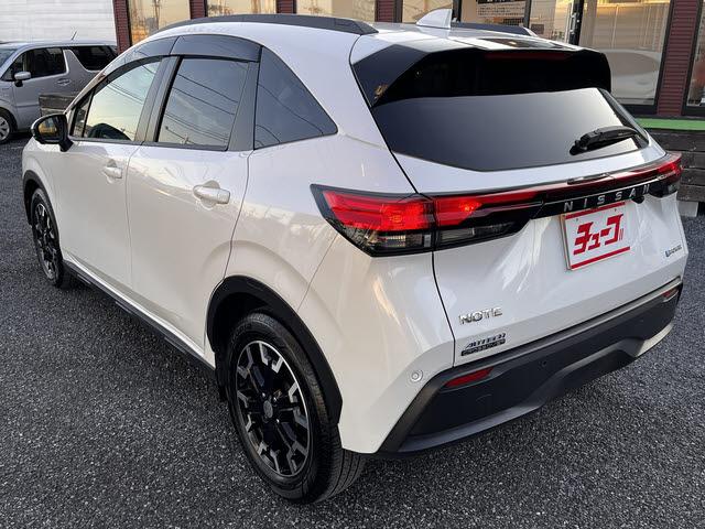 ノート オーテック クロスオーバー オーテッククロスオーバー_ニッサンコネクトナビ_フルセグTV_アラウンドビューモニター_エマージェンシーブレーキ_アダプティブクルーズコントロール_デジタルインナーミラー_専用レザーシート(6枚目)