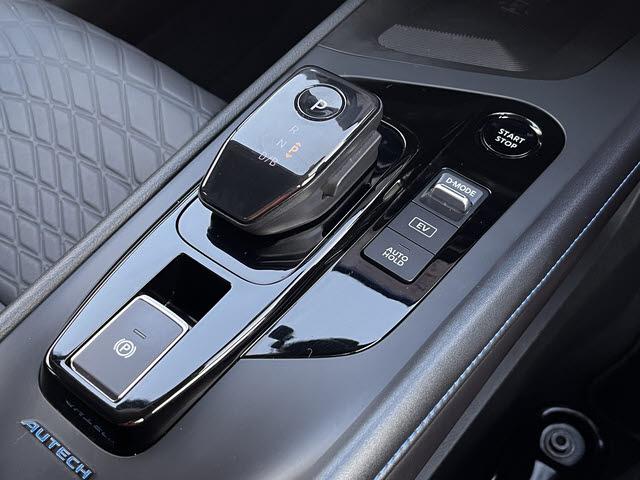 ノート オーテック クロスオーバー オーテッククロスオーバー_ニッサンコネクトナビ_フルセグTV_アラウンドビューモニター_エマージェンシーブレーキ_アダプティブクルーズコントロール_デジタルインナーミラー_専用レザーシート(16枚目)