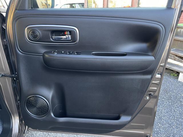 ワゴンＲスマイル ハイブリッドＳリミテッド　ハイブリッドＳリミテッド＿デュアルカメラブレーキサポート＿エンジンプッシュスタート＿キーフリーシステム＿ステアリングスイッチ＿シートヒーター＿リアパーキングセンサー＿アイドリングストップ（25枚目）