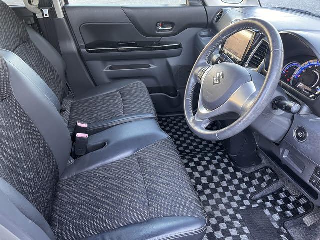 スペーシアカスタム ＸＳリミテッド　カスタムＸＳリミテッド＿８インチカロッツェリアメモリーナビ＿フルセグＴＶ＿バックモニター＿両側パワースライドドア＿レーダーブレーキサポートシステム＿アイドリングストップ＿ＨＩＤヘッドライト（7枚目）