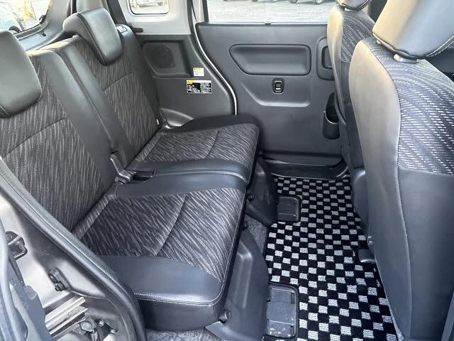 スペーシアカスタム ＸＳリミテッド　カスタムＸＳリミテッド＿８インチカロッツェリアメモリーナビ＿フルセグＴＶ＿バックモニター＿両側パワースライドドア＿レーダーブレーキサポートシステム＿アイドリングストップ＿ＨＩＤヘッドライト（8枚目）