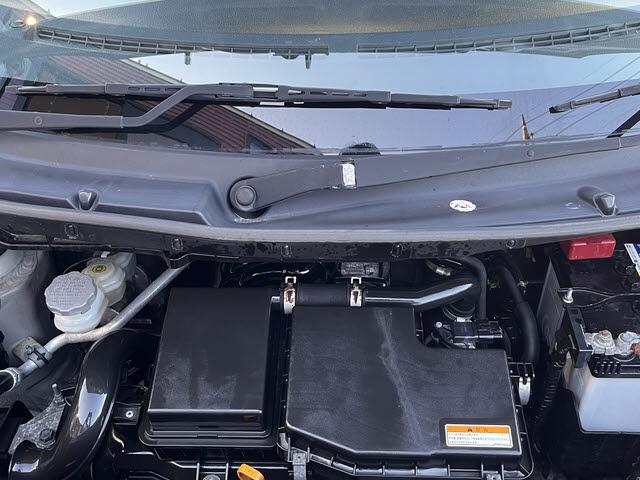 スペーシアカスタム ＸＳリミテッド　カスタムＸＳリミテッド＿８インチカロッツェリアメモリーナビ＿フルセグＴＶ＿バックモニター＿両側パワースライドドア＿レーダーブレーキサポートシステム＿アイドリングストップ＿ＨＩＤヘッドライト（28枚目）