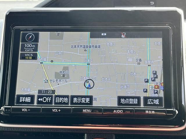 エスクァイア ハイブリッドGi ブラックテーラード ハイブリッドGiブラックテーラード_純正8インチSDナビ_フルセグTV_バックモニター_両側パワースライドドア_ビルトインETC_キーフリー_プッシュスタート_シートヒーター_レザー調シート(9枚目)