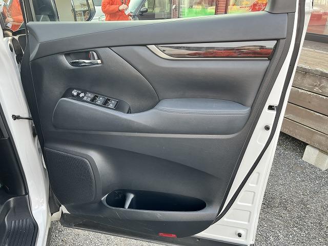 大好評の外装ガラスコーティング【ＵＳＣ】☆光沢☆水弾き☆耐久性☆表面硬度に優れた【ウルトラストロングコート】おススメです♪