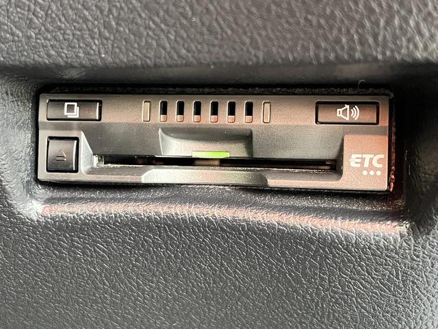 シエンタ Ｇ　セーフティーエディション　Ｇセーフティエディション＿純正ＳＤナビ＿フルセグＴＶ＿パノラミックビューモニター＿両側パワースライドドア＿運転席助手席シートヒーター＿純正アルミホイール＿キーフリー＿プッシュスタート＿ＬＥＤ（19枚目）