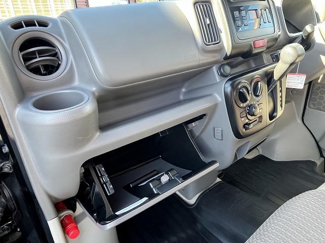 NV100クリッパーバン GXターボ GXターボ_デュアルカメラブレーキサポートシステム_ETC_キーレスエントリー_パワーウインドウ_オートライト_オートハイビーム_電動格納ドアミラー_フォグランプ_衝突軽減ブレーキ_ハイルーフ(28枚目)