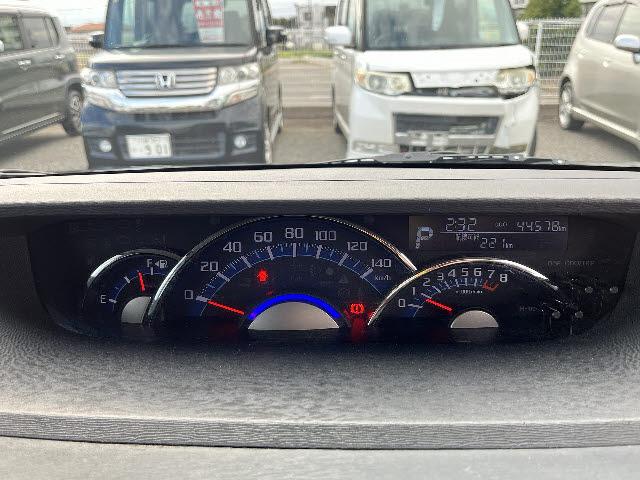 タント カスタムＲＳ　トップエディションＶＳ　ＳＡＩＩＩ　スマートアシスト３　ターボ　両側パワースライドドア　ＬＥＤヘッドライト　純正８インチナビ　Ｄ席シートヒーター　ＬＥＤヘッドライト　全方位カメラ　走行中ＴＶ視聴可　ＨＤＭＩ端子（4枚目）