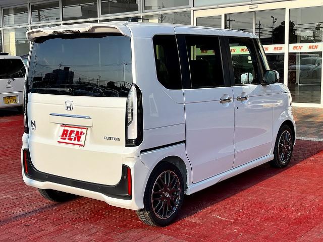 Ｎ－ＢＯＸカスタム ターボ　カスタムターボ　マルチビューカメラ　両側パワースライドドア　ホンダセンシング　ＬＥＤヘッドライト　アダプティブクルーズコントロール　パドルシフト　カラー液晶メーター　キーフリー　プッシュスタート（5枚目）