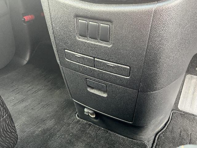 エルグランド 250ハイウェイスター 純正SDナビ フルセグTV バックカメラ パワースライドドア キーフリー プッシュスタート LEDヘッドライト ETC クルーズコントロール Bluetooth DVD再生(23枚目)