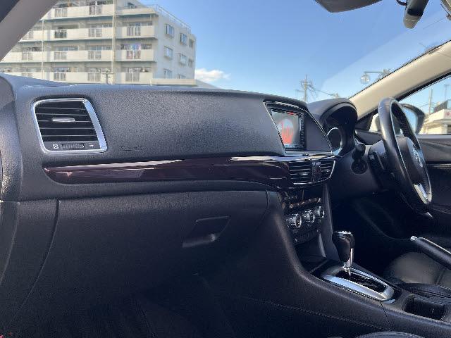 アテンザセダン XD Lパッケージ ディーゼルターボ BOSEサウンド 革シート 純正ナビ フルセグ 前席パワーシート 前席シートヒーター バックカメラ HIDヘッドライト プッシュスタート キーフリー レーダークルーズコントロール(14枚目)