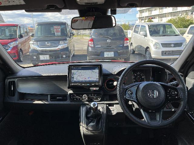 Ｎ－ＯＮＥ ＲＳ　６速マニュアルシフト　無限フロントアンダースポイラー　無限サイドスポイラー　純正８インチナビ　フルセグＴＶ　バックカメラ　ホンダセンシング　アダプティブクルーズコントロール　エアロ合計￥１２１０００（3枚目）