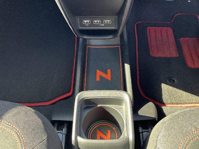 Ｎ－ＯＮＥ ＲＳ　６速マニュアルシフト　無限フロントアンダースポイラー　無限サイドスポイラー　純正８インチナビ　フルセグＴＶ　バックカメラ　ホンダセンシング　アダプティブクルーズコントロール　エアロ合計￥１２１０００（23枚目）