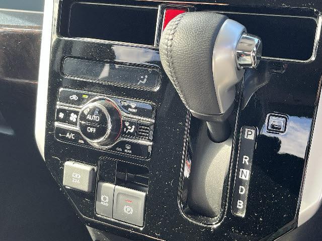 ルーミー カスタムＧ－Ｔ　モデリスタエアロ　純正ＳＤナビ　フルセグ　パノラミックビューカメラ　両側パワースライドドア　スマートアシスト　アダプティブクルーズコントロール　キーフリー　プッシュスタート　ＥＴＣ　ＬＥＤヘッドライト（16枚目）