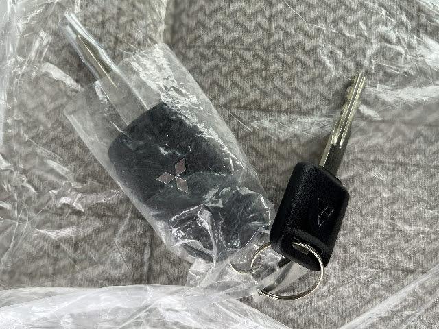 ｅＫワゴン Ｍ　登録済未使用車　キーレスエントリー　Ｅアシスト　バックカメラ　前席シートヒーター　純正ドアバイザー　純正フロアマット　電動格納ドアミラー　ＡＢＳ　ダブルエアバッグ（26枚目）