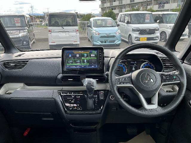 デリカミニ G プレミアム リミテッドエディション 純正9インチディスプレイオーディオ 両側パワースライドドア Bluetooth プロパイロット マルチビューモニター ステアリングヒーター プッシュスタート キーフリー(3枚目)