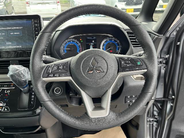 デリカミニ G プレミアム リミテッドエディション 純正9インチディスプレイオーディオ 両側パワースライドドア Bluetooth プロパイロット マルチビューモニター ステアリングヒーター プッシュスタート キーフリー(15枚目)