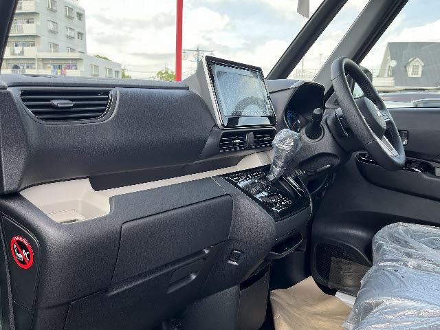 デリカミニ Ｔ　プレミアム　リミテッドエディション　純正９インチディスプレイオーディオ　両側パワースライドドア　Ｂｌｕｅｔｏｏｔｈ　プロパイロット　マルチビューモニター　ステアリングヒーター　プッシュスタート　キーフリー（14枚目）