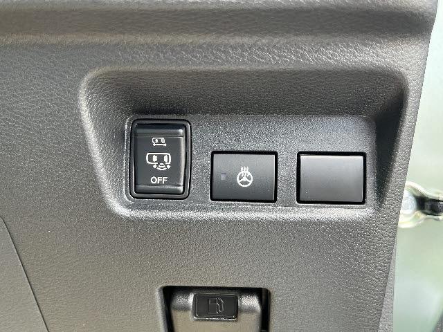 デリカミニ Ｔ　プレミアム　リミテッドエディション　純正９インチディスプレイオーディオ　両側パワースライドドア　Ｂｌｕｅｔｏｏｔｈ　プロパイロット　マルチビューモニター　ステアリングヒーター　プッシュスタート　キーフリー（19枚目）