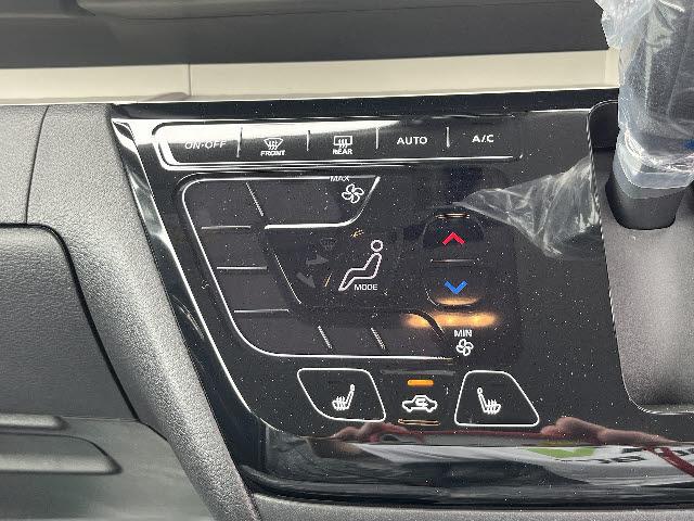 デリカミニ Ｇ　プレミアム　オプションカラー　マルチビューモニター　マイパイロット　ＬＥＤヘッドライト　Ｅブレーキ　前席シートヒーター　ステアリングヒーター　両側パワースライドドア　アイドリングストップ（17枚目）