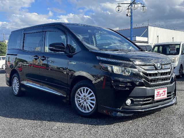 ヴォクシー ハイブリッドＶ（2枚目）