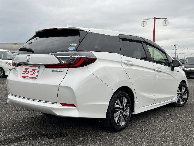 シャトル ハイブリッドＸ　ホンダセンシング　ケンウッドナビ　ＭＤＶ－Ｄ３０６ＢＴ　ＣＤ／ＡＭ／ＦＭ　バックカメラ　Ｂｌｕｅｔｏｏｔｈ　ビルトイン　ＥＴＣ　ホンダセンシング　パドルシフト　レーンキープアシスト　ＬＥＤヘッドライト　プッシュスタート（5枚目）