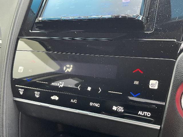 シャトル ハイブリッドＸ　ホンダセンシング　ケンウッドナビ　ＭＤＶ－Ｄ３０６ＢＴ　ＣＤ／ＡＭ／ＦＭ　バックカメラ　Ｂｌｕｅｔｏｏｔｈ　ビルトイン　ＥＴＣ　ホンダセンシング　パドルシフト　レーンキープアシスト　ＬＥＤヘッドライト　プッシュスタート（17枚目）