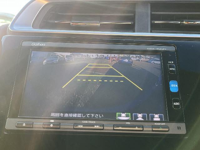 フィットハイブリッド Ｓパッケージ　純正メモリーナビ　フルセグＴＶ　バックカメラ　プッシュスタート　キーフリー　ＤＶＤ再生　Ｂｌｕｅｔｏｏｔｈ　ドラレコ　純正アルミ（11枚目）