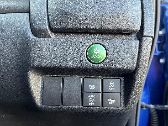 フィットハイブリッド Ｓパッケージ　純正メモリーナビ　フルセグＴＶ　バックカメラ　プッシュスタート　キーフリー　ＤＶＤ再生　Ｂｌｕｅｔｏｏｔｈ　ドラレコ　純正アルミ（21枚目）