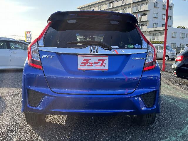 フィットハイブリッド Ｓパッケージ　純正メモリーナビ　フルセグＴＶ　バックカメラ　プッシュスタート　キーフリー　ＤＶＤ再生　Ｂｌｕｅｔｏｏｔｈ　ドラレコ　純正アルミ（24枚目）