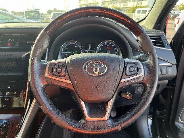 ハリアーハイブリッド プレミアム　アドバンスドパッケージ　４ＷＤ　ＪＢＬサウンドシステム　純正９インチナビ　全方位カメラ　ウッドコンビステアリング　クルーズコントロール　ビルトインＥＴＣ　パワーバックドア　走行中ＴＶ視聴可　オートハイビーム　クリアランスソナ（15枚目）