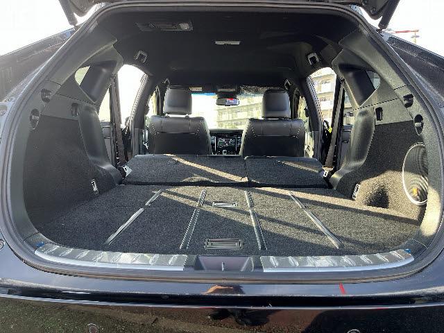 ハリアーハイブリッド プレミアム　アドバンスドパッケージ　４ＷＤ　ＪＢＬサウンドシステム　純正９インチナビ　全方位カメラ　ウッドコンビステアリング　クルーズコントロール　ビルトインＥＴＣ　パワーバックドア　走行中ＴＶ視聴可　オートハイビーム　クリアランスソナ（20枚目）