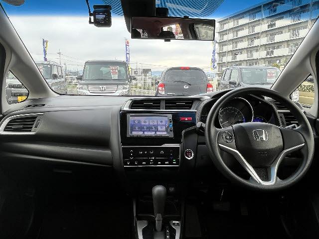 チューブ坂戸店へお車でお越しの場合、国道４０７号沿い、関越道『鶴ヶ島ＩＣ』から坂戸方面へ約１０分。又、電車でお越しの場合、東武東上線『北坂戸駅』までお迎えに伺います。