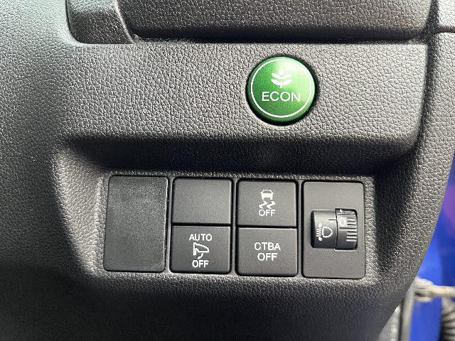 もちろん車検もお任せ下さい！当店は、認証工場を併設いたしておりますので、お客様の大切なお車を誠意を込めて整備させて頂きます！